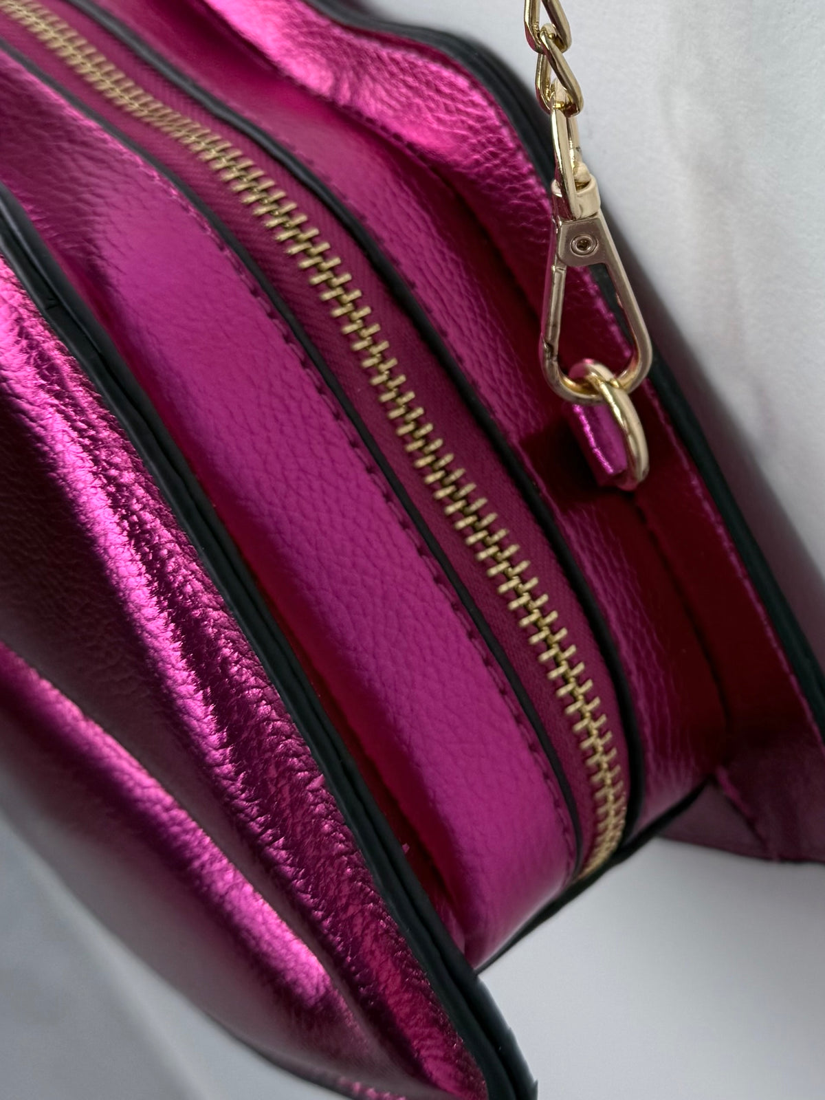 Kiss Me Fashion Clutch — Hot Pink Metallic Lips Novelty Purse
