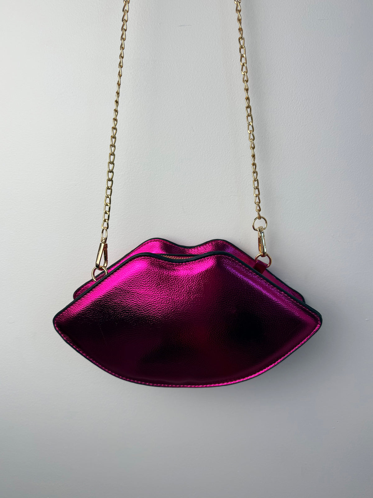 Kiss Me Fashion Clutch — Hot Pink Metallic Lips Novelty Purse