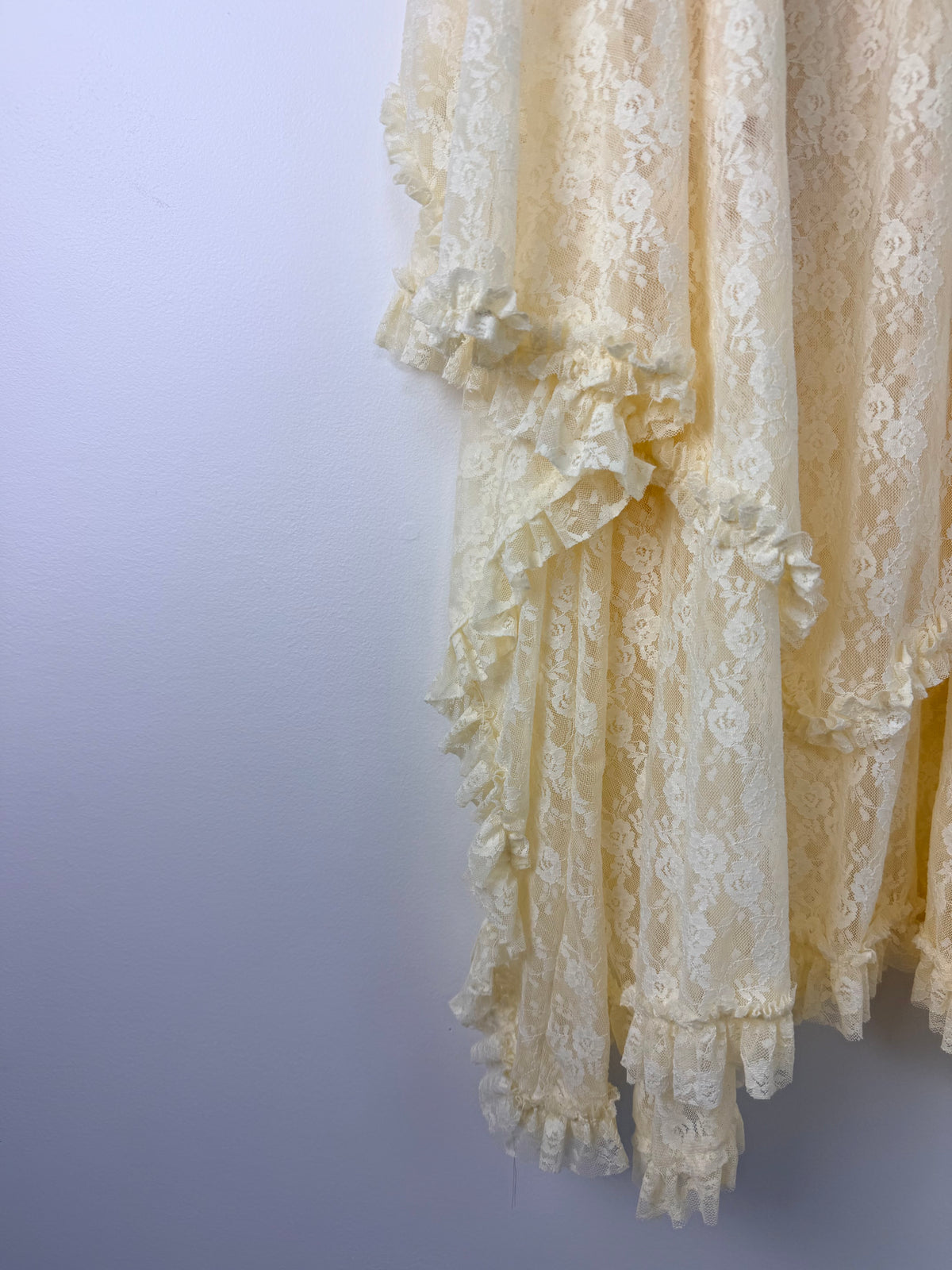 Meadow Grace Tiered Lace Midi Skirt