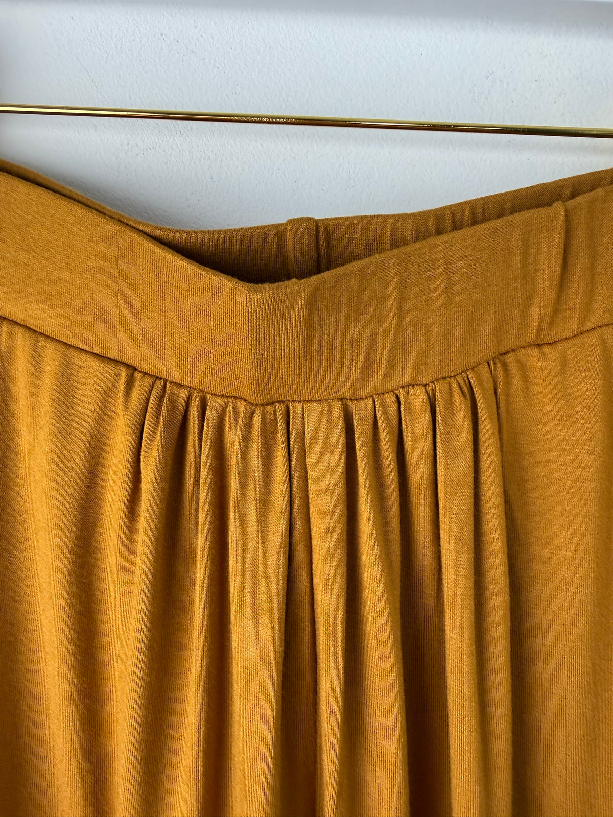 Easy Days — Camel Rayon Jersey Cropped Jogger Pants