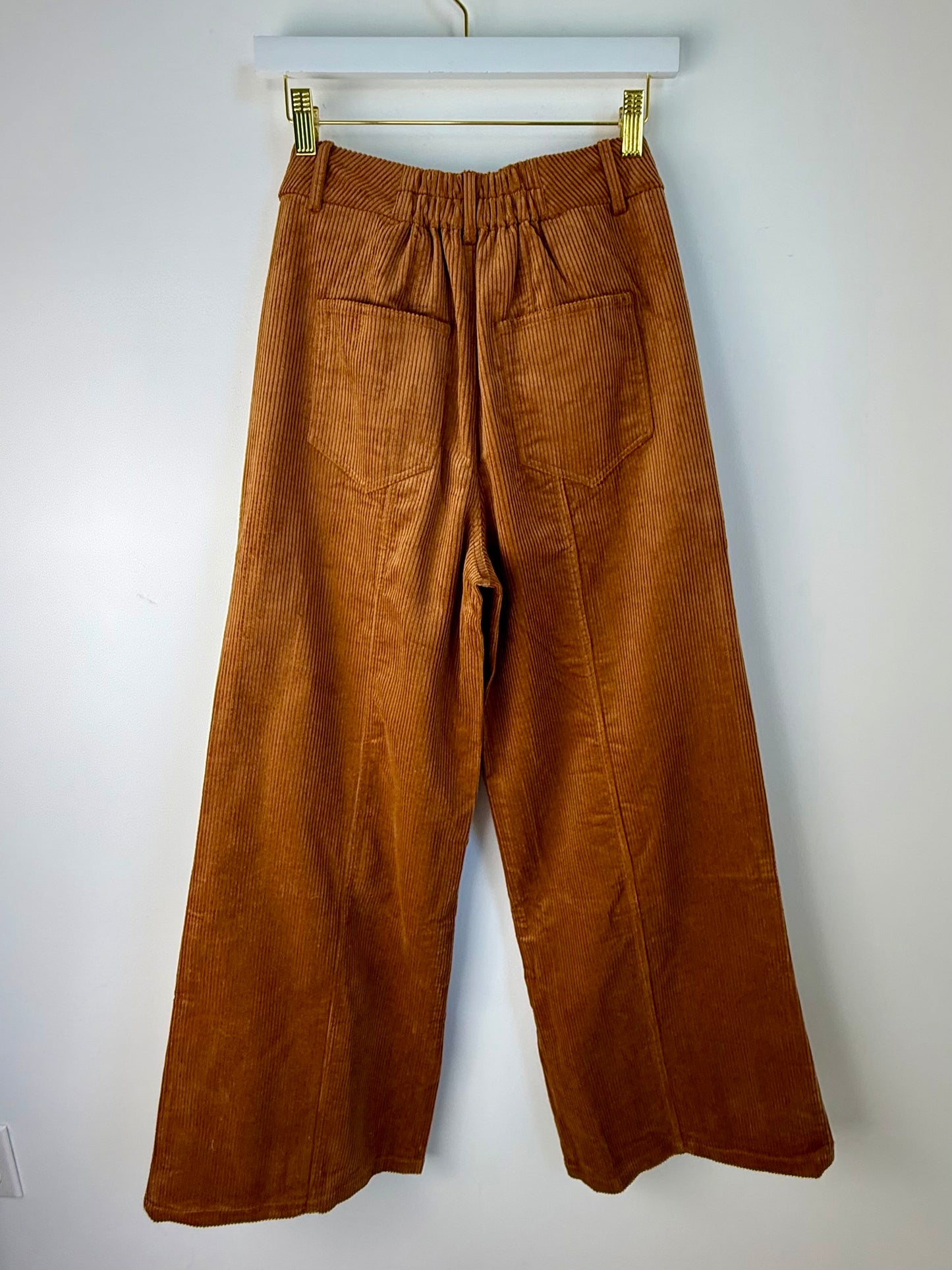 Mabel — Camel Corduroy High-Waisted Wide-Leg Pants with Pockets